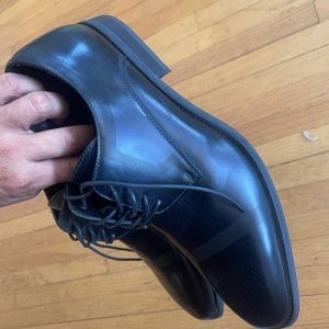 Kenneth Cole dress shoes
